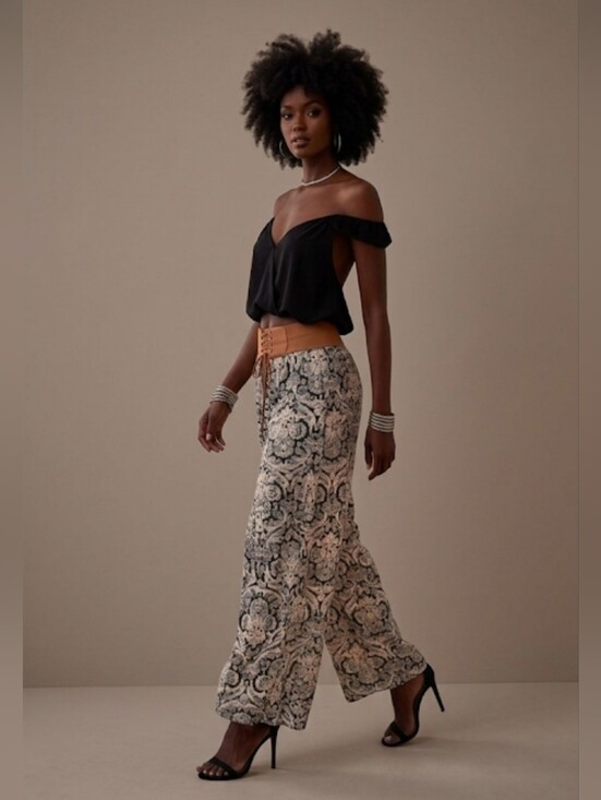 La Moda Pants - La Moda Boho Wide-Leg Printed Lounge Pants in Cream & Black
